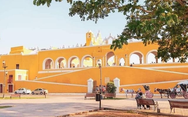 Desde Mérida, Ciudadela de Chichén Itzá, cenote Tsukan con Izamal photo 7