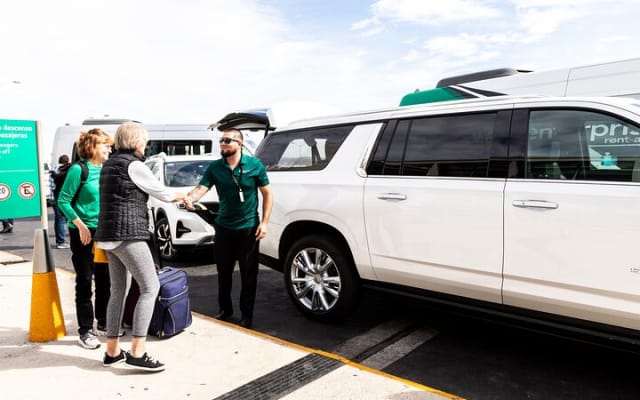 Private SUV RoundTrip from Airport to Hotels in San Jose del Cabo