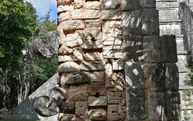 Chichen Itza, and Cenote Tsukán PREMIUM photo 9