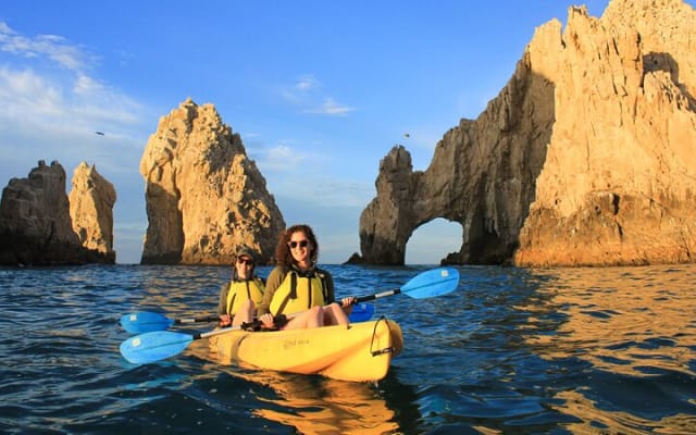 Cabo San Lucas Arch and Lovers Beach Kayak Tour plus Snorkeling