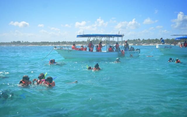 Experience Mayan Snorkeling and Swimming in Lagoon / Cenote in Tulum photo 2