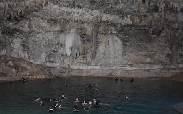 Discover the Maya ancient city Chichen Itza & 2 cenotes included photo 9