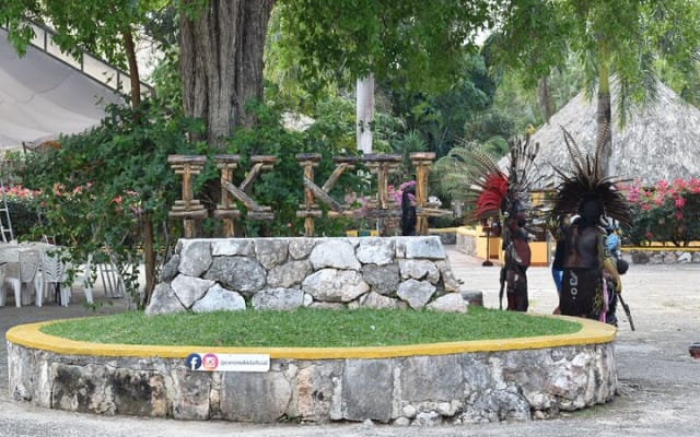 Discover the Maya ancient city Chichen Itza & 2 cenotes included photo 5