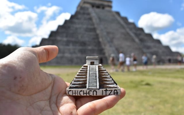Discover the Maya ancient city Chichen Itza & 2 cenotes included photo 2