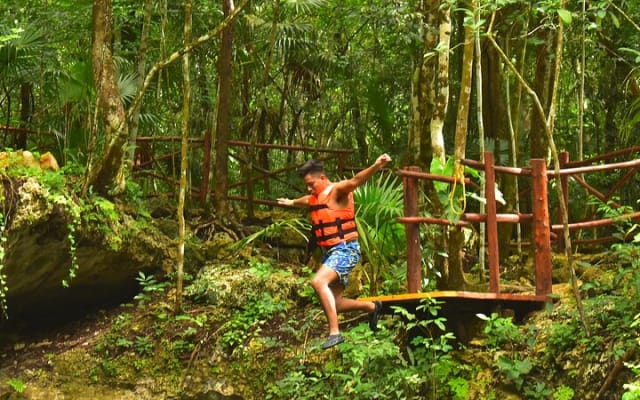 Live the adventure in 3 cenotes in the jungle! photo 4