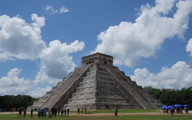 Chichen Itza Ruins-One Full-Day Tour from Merida