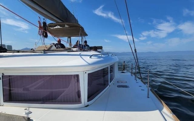 Voilier catamaran privé 4 h, 15 personnes photo 5