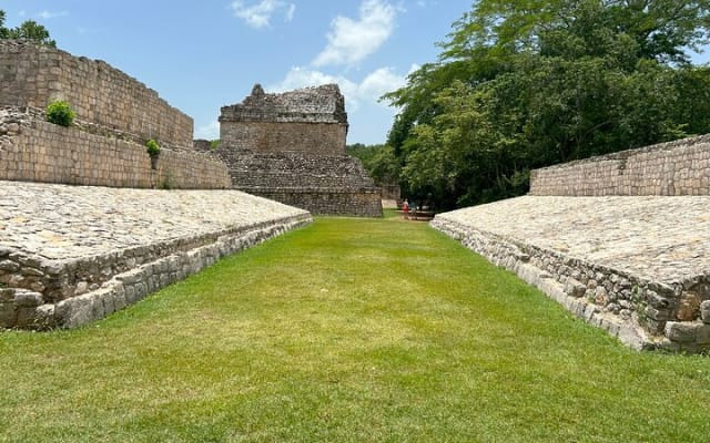 Small group tour to Chichen Itza early access + Cenote + Ekbalam photo 13