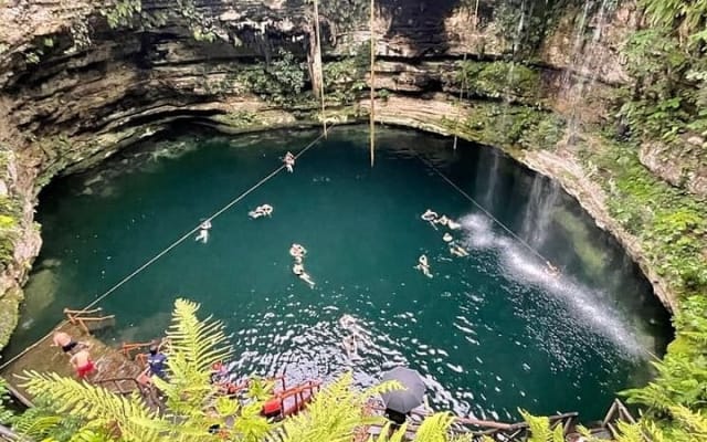 Guided Day Tour to Chichén Itzá, Cenote Swim and Valladolid photo 6