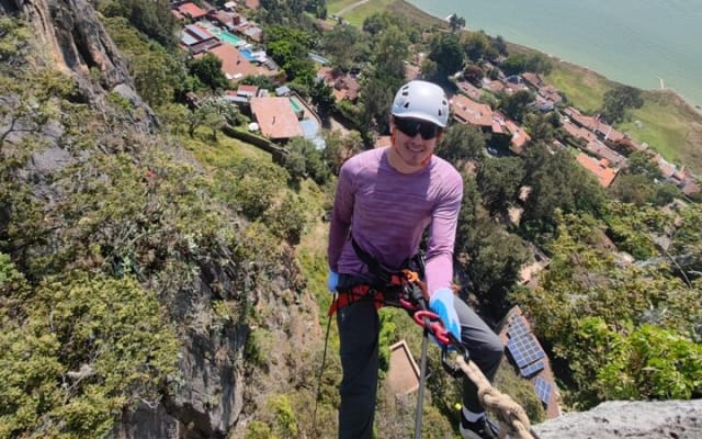 Private Rappelling Experience in Valle de Bravo photo 4