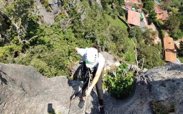Private Rappelling Experience in Valle de Bravo photo 7