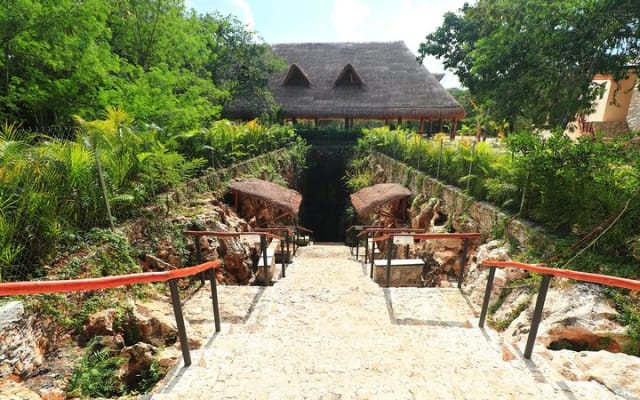 Explore the Mayan Ruins of Ek Balam, Valladolid and Sacred Cenote photo 12
