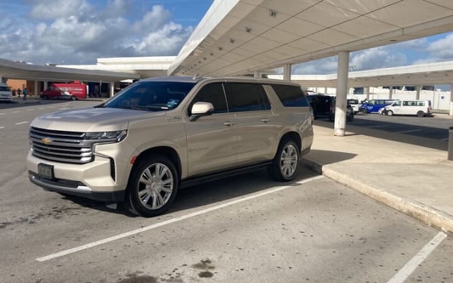 Luxury SUV Private Transfer from Tulum to Cancun Airport photo 11