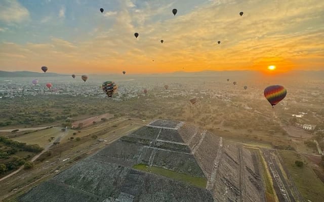 Vol en montgolfière à Teotihuacán depuis Mexico photo 11