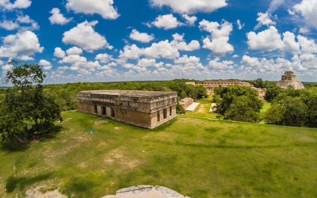 Private tour Uxmal Ruins & Cenotes Hacienda Mucuyche photo 5
