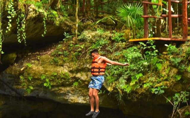 Discover 3 amazing cenotes. Includes transport & snack photo 10