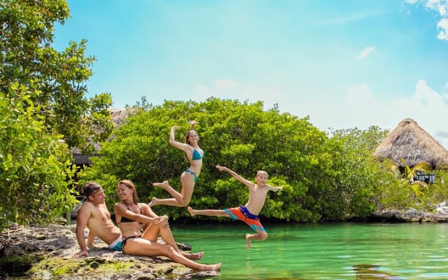 Yalku Lagoon and Cenote Express photo 3