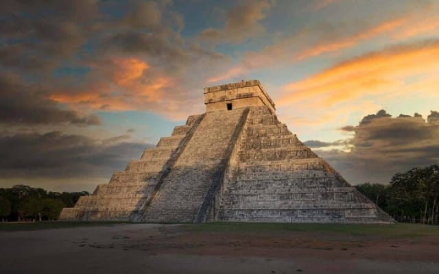 Chichén Itzá and the Enchantment of the Magical Towns in Merida Tour