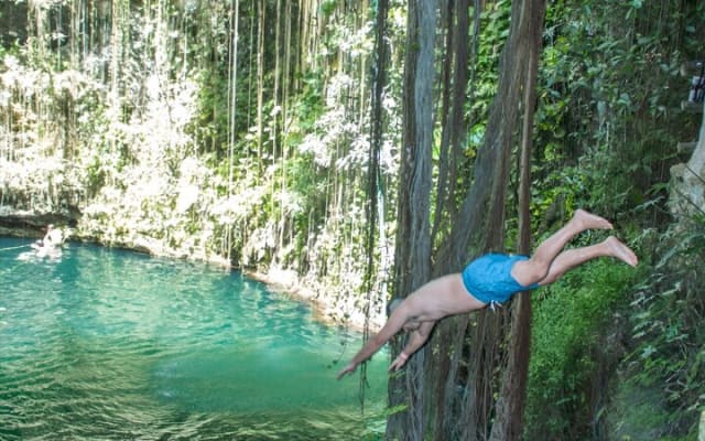 Aventure aux ruines de Chichén Itzá ! Cenote Ikkil et Izamal depuis Mérida photo 15