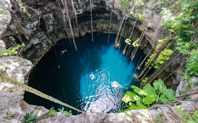 Tour Valladolid, Cenote Suytun and Cenote Oxman from Mérida photo 7