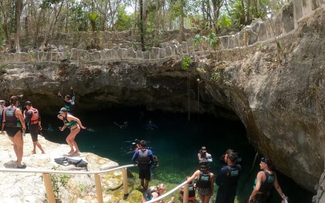 Cenotes Casa Tortuga Guide Tour with Ticket photo 4