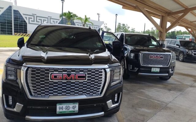 Private Luxury SUV Transfers from Tulum Airport photo 2