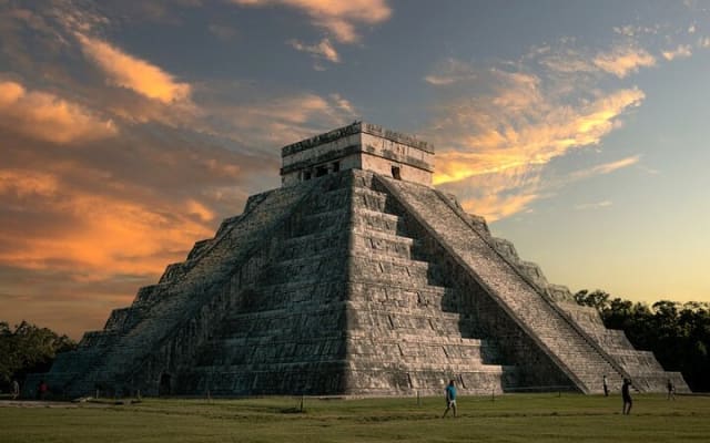 Chichén Itzá all inclusive: cenote, Valladolid, drink and lunch photo 3