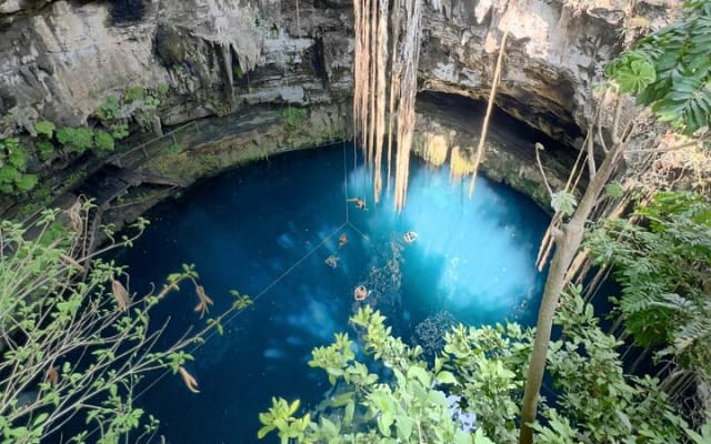 Private VW Beetle Tour to Chichen Itza, Cenote & Valladolid photo 3