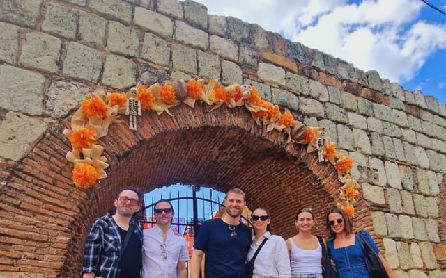 Tour de arte urbano con un artista en Oaxaca photo 12