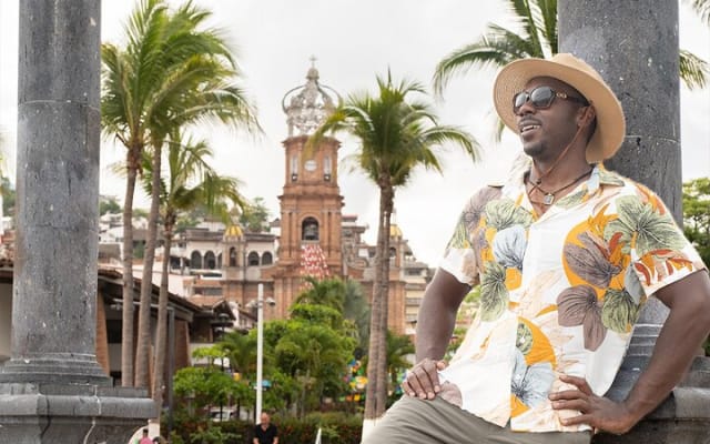 Puerto Vallarta Old Town & Malecón Private Photoshoot