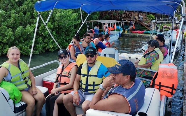 The 7 Colors Of Beauty Lagoon, Bacalar Experience from Tulum City photo 15