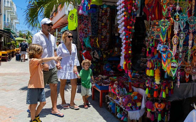 Isla Mujeres Luxury Sailing: Adults Only or Family Friendly photo 8