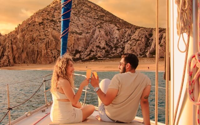 Los Cabos Luxury Sunset Sail with Light Appetizers and Open Bar