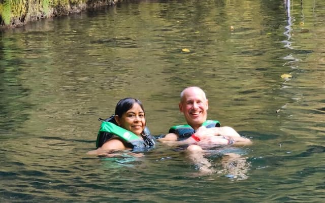 Aventura en el Tren Maya: Chichén Itzá, cenote e Izamal photo 5