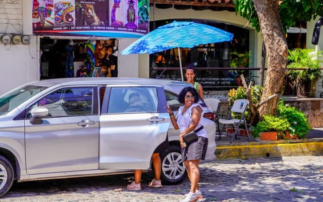 Airport Pickup in Puerto Vallarta: Private Round Trip of 44km photo 8