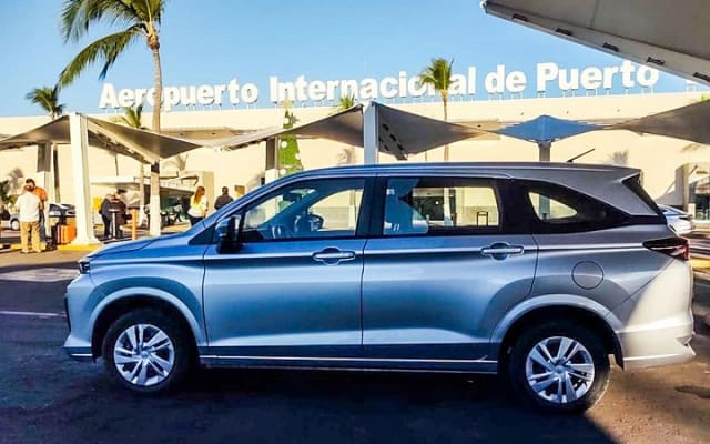 Airport Pickup in Puerto Vallarta: Private Round Trip of 22km