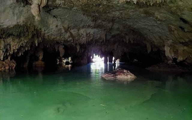 Cenotes de Sac Actun, excursion privée photo 7