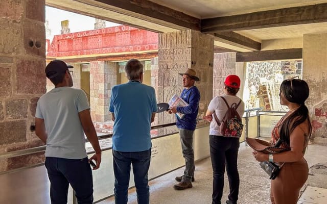 Excursion d'une journée à Teotihuacan, au sanctuaire de Guadalupe et à Tlatelolco avec déjeuner photo 8