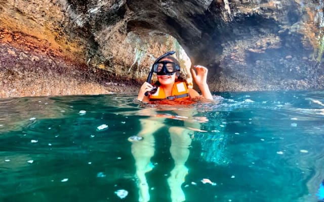 Los Arcos 5 islands Snorkeling Cliff Jumping and Hidden Beach