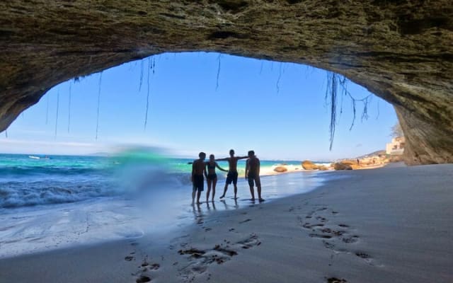 Los Arcos 5 îles : snorkeling, saut de falaise et plage cachée photo 5