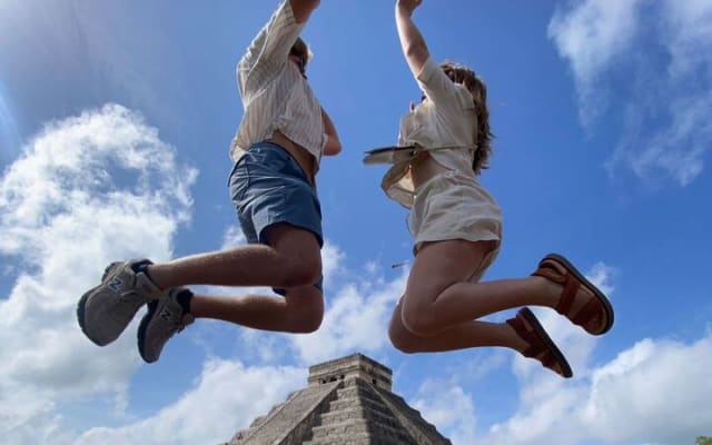 Chichén Itzá Premium & Cenote Experience