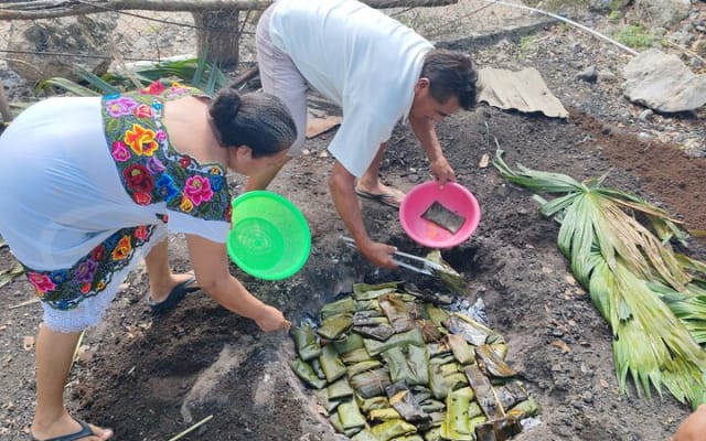 Private Authentic Mayan Cooking Class with Tulum Hotel Transfers photo 5