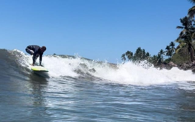 Cours de surf au Mexique : attrapez votre première vague photo 5
