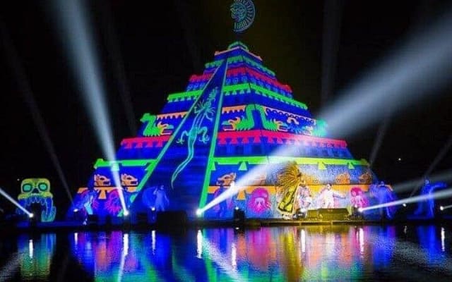 Merida : Private Transfer to Chichen Itza Video Mapping