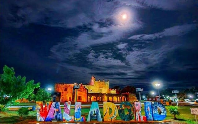 Excursion privée d'une journée : de Tulum à Chichén, Izamal, Valladolid et tacos photo 2