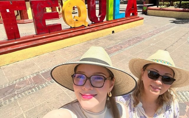 Private Tour to Tequila: Artisan Distillery and Campos de Agave