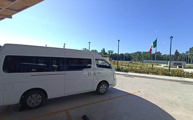 Tulum Private Airport Transport One way Arrival to Tulum Dowtown photo 5