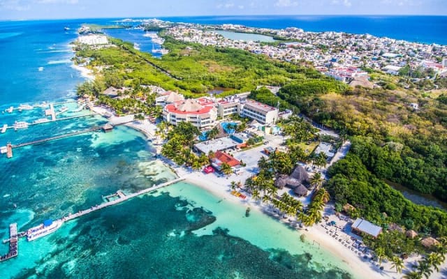Isla Mujeres Catamaran, Open Bar and Beach Club Tour photo 15