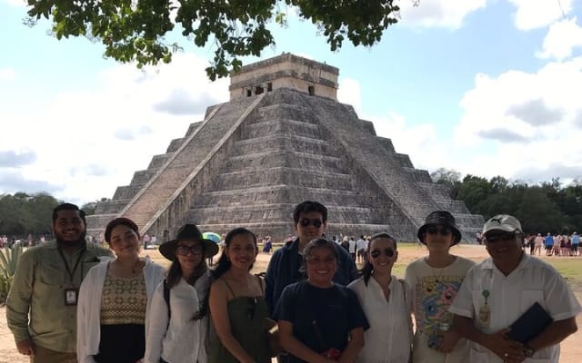 Traslado privado Mérida a Chichen Itzá y dejada en Riviera Maya photo 11