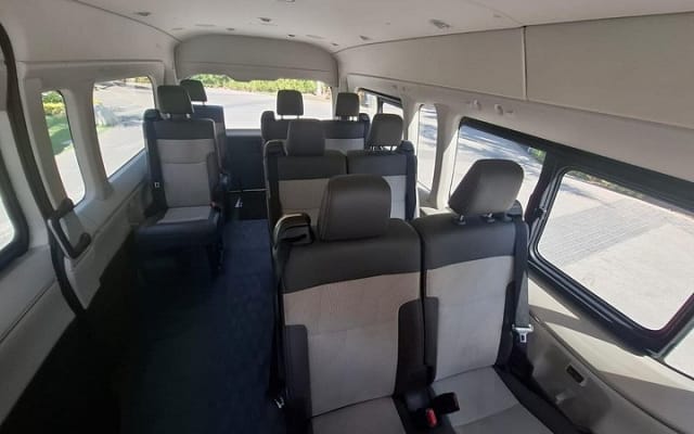 Transporte confiable del aeropuerto PVR a Sayulita - Sencillo photo 2